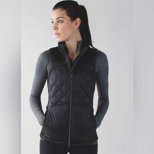 Lululemon Down For A Run Vest
Black - women’s size 10